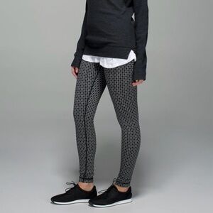 LULULEMON Tri Geo Silver Spoon Black Grey Wunder Under Pant Full-On Luon Legging